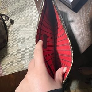 2021 Louis Vuitton Neverfull MM Pouch